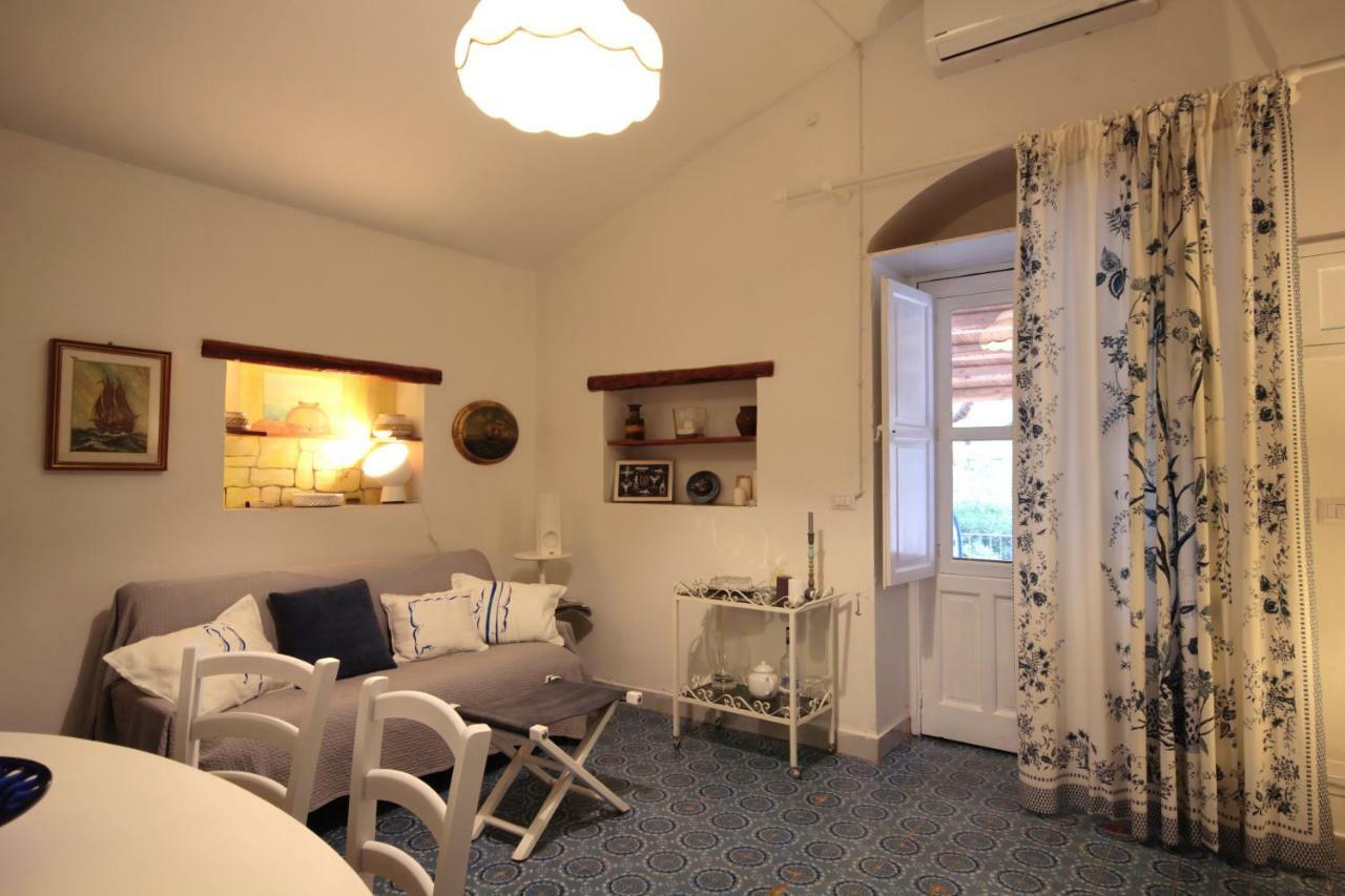 Villa Delle Terrazze Пунта-Секка Экстерьер фото